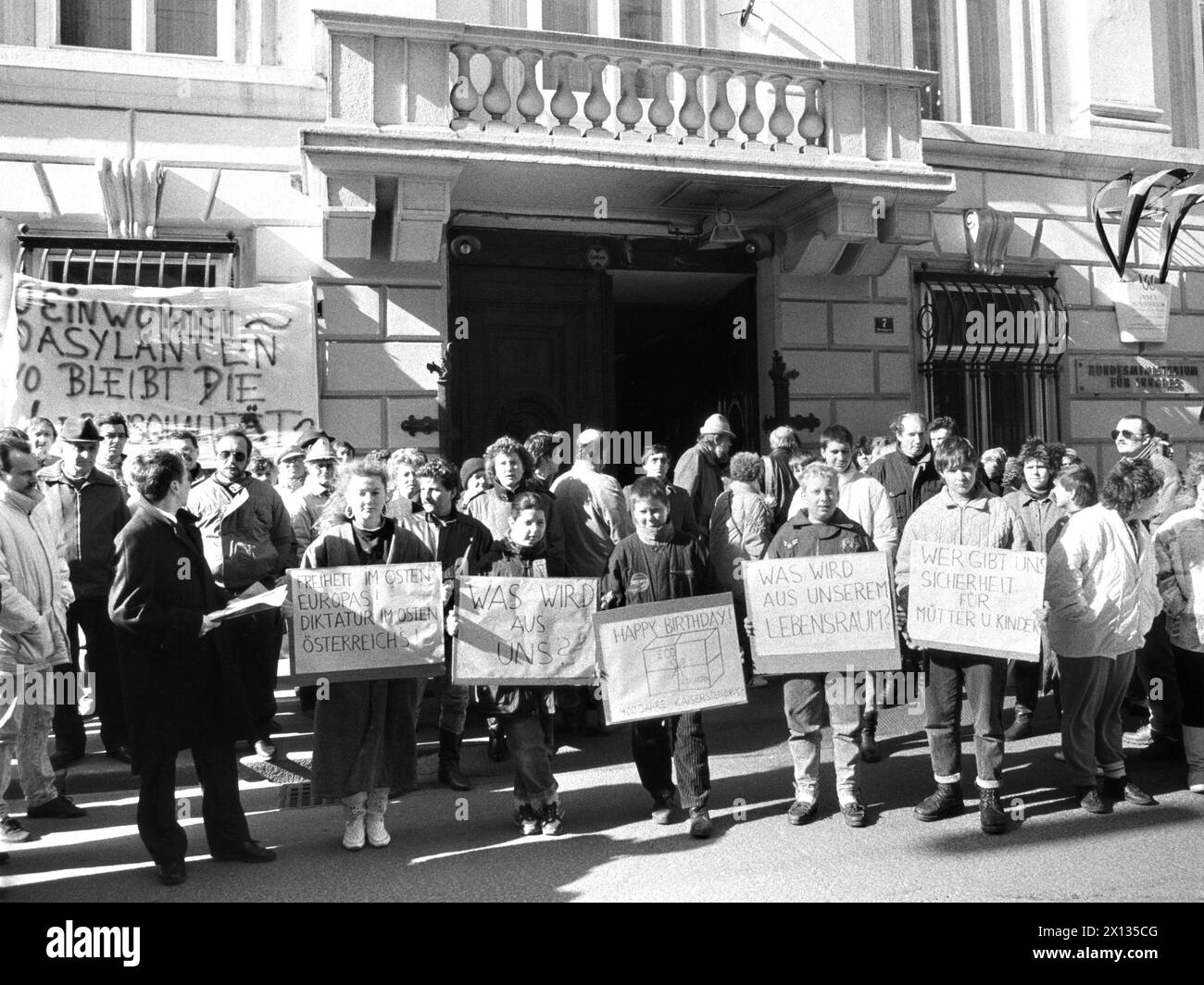 Vienna on March 1st 1990: Citizens of Kaisersteinbruch in Burgenland demonstrate against the planned accomodation of asylum seekers in the barracks Kaisersteinbruch. - 19900301 PD0018 - Rechteinfo: Rights Managed (RM) Stock Photo