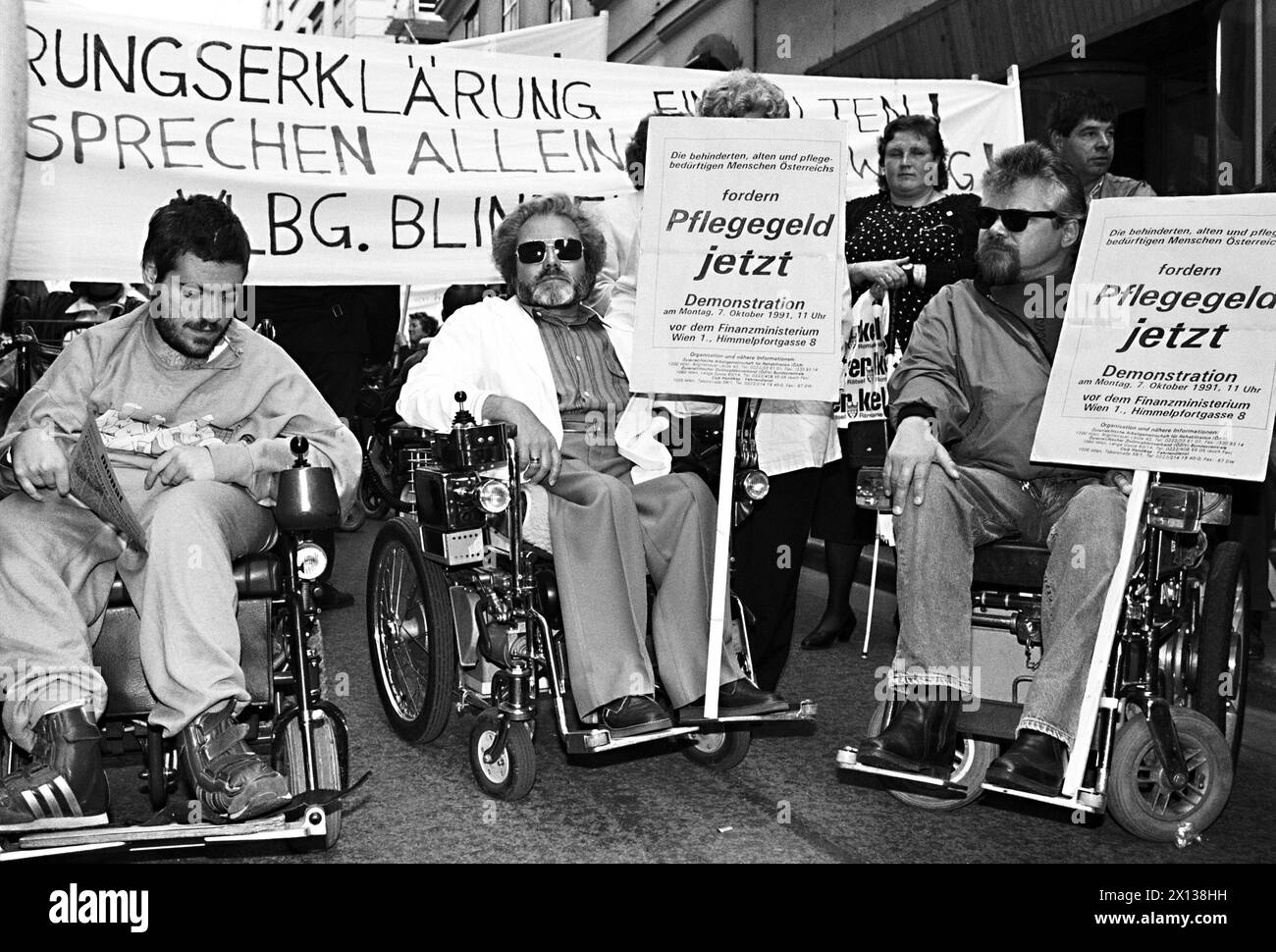 Vienna on October 7th 1991: Austria's associations for handicapped people appealed to demonstrate for retention of the nationwide attendance allowance during the budget negotiations. - 19911007 PD0001 - Rechteinfo: Rights Managed (RM) Stock Photo