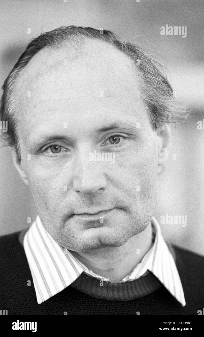 Defrocked theologian and psychoanalyst Eugen Drewermann during a dissertation in the context of  the Elias Canetti-symposium in Vienna on 10 May 1992. - 19920510 PD0002 - Rechteinfo: Rights Managed (RM) Stock Photo