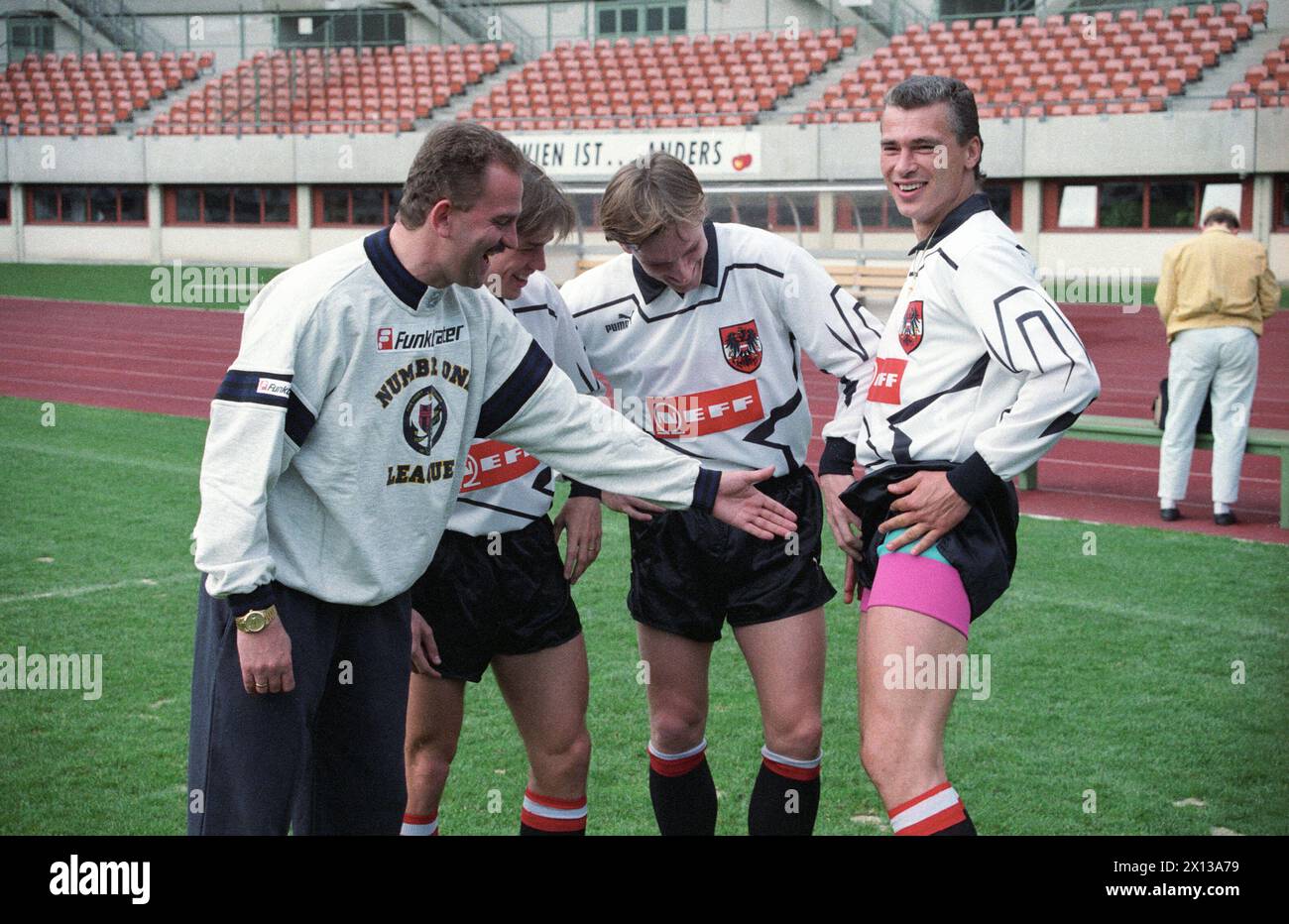 Training of the Austrian Soccer National Team in Vienna on 23 March 1993 for the international match on 27 March 1993. Photo: (f.l.t.r.) Teamchef Herbert Prohaska, Harald Cerny, Andreas Herzog and Tonii Polster in Viennese stadium. - 19930323 PD0016 - Rechteinfo: Rights Managed (RM) Stock Photo