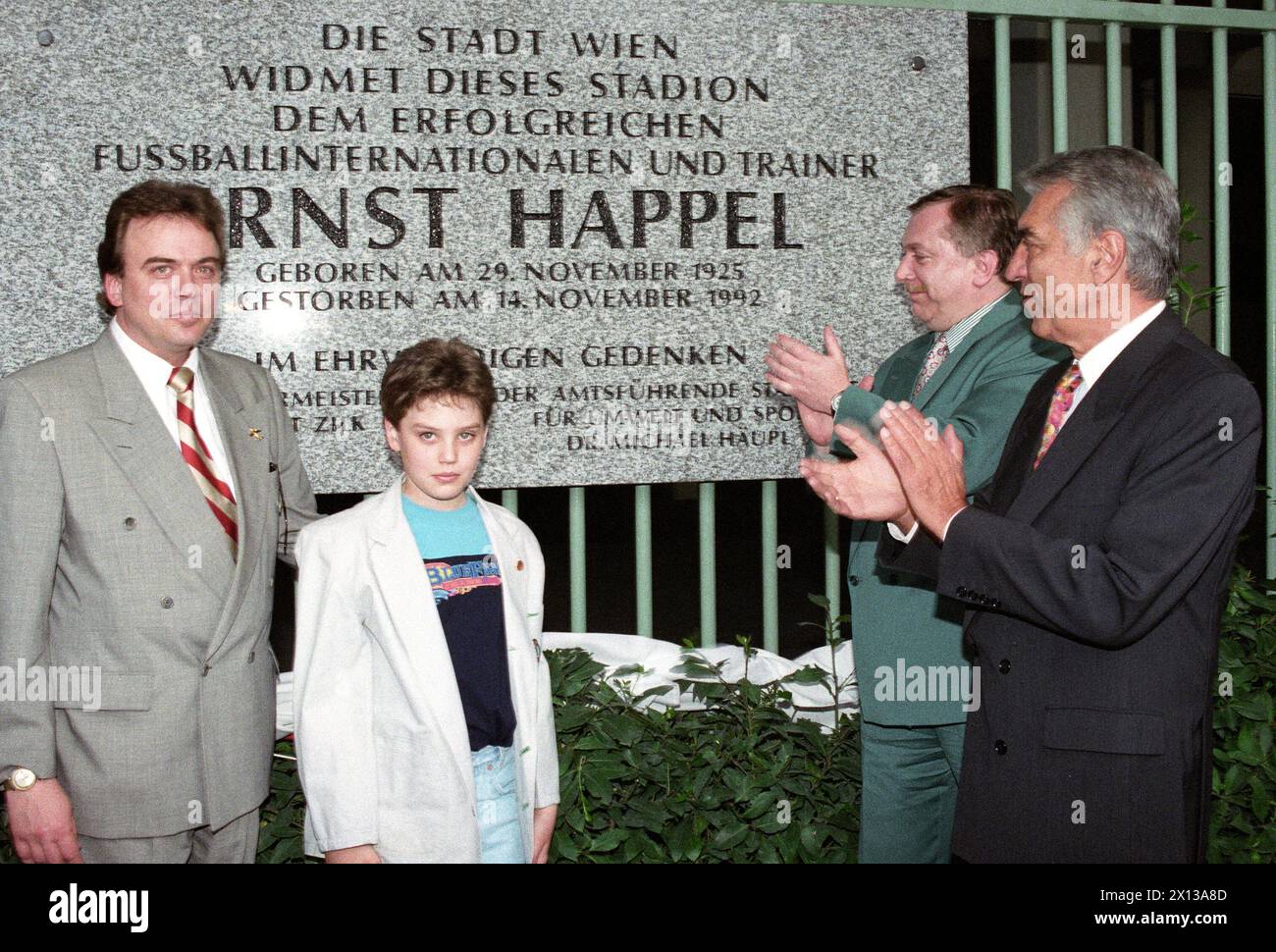 Vienna's Prater stadium is renamed to 'Ernst Happel stadium' on 22 April 1993. On the picture (f.l.t.r): Ernst Happel (son of the famous, late trainer), grandson Phillipp (at the age of 11), city councillor Michael Haupl and mayor Helmut Zilk during the small festivity act. - 19930422 PD0007 - Rechteinfo: Rights Managed (RM) Stock Photo