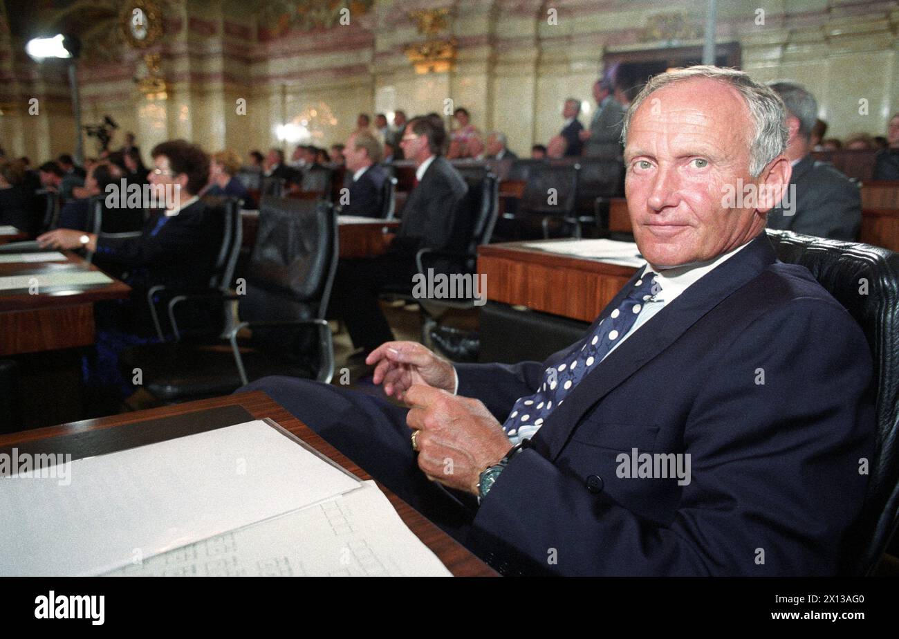 Gerold Dautzenberg from Austria's Liberal Party at the constiutional meeting og the regional parliament of Lower Austria on 7 June 1993. - 19930607 PD0011 - Rechteinfo: Rights Managed (RM) Stock Photo