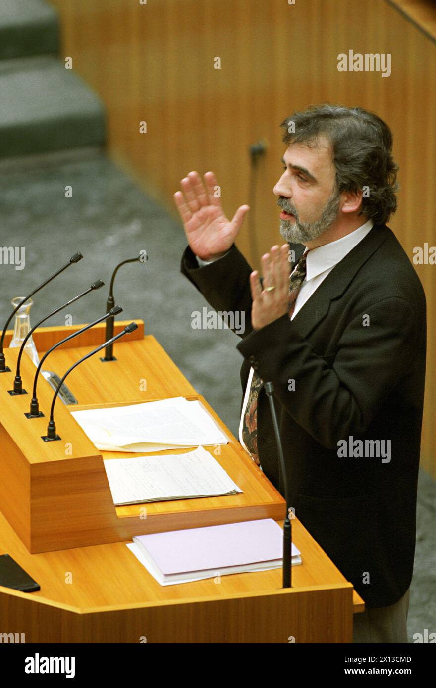 EU debate in Austria's parliament on May 4th 1994: 374 representatives of the EU Parliament voted for Austria's accession to the European Union, 24 against and 61 abstained from voting. In the picture: Johannes Voggenhuber, Europe spokesman of the Green Party. - 19940504 PD0006 - Rechteinfo: Rights Managed (RM) Stock Photo
