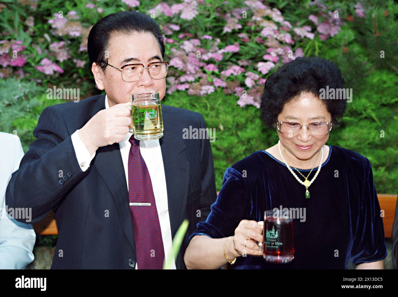 Li peng hi-res stock photography and images - Alamy