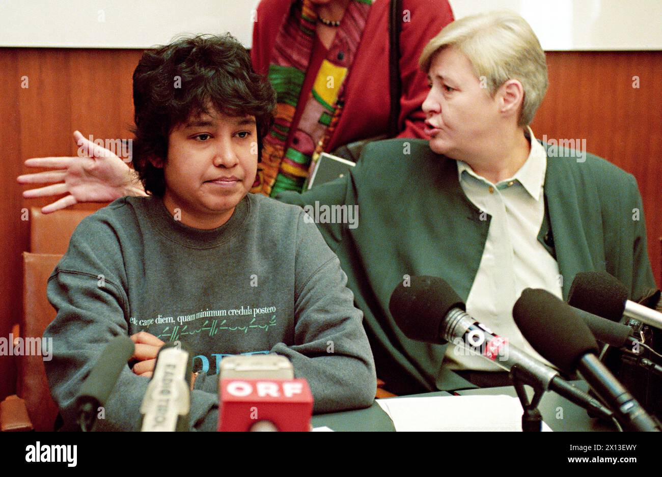 Taslima Nasreen,  Bengali Bangladeshi physician, writer, feminist human rights activist and secular humanist, threatened to death by Islamic fundamentalists, visited Vienna under substantial safety precautions on 13 December 1994. In the picture with Austrian minister Johanna Dohnal (SPOE) (r). - 19941213 PD0008 - Rechteinfo: Rights Managed (RM) Stock Photo