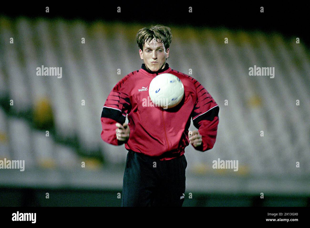 On 14 November 1995 the Austrian national football team trains in Belfast, Northern Ireland in the Windsor park stadium for the European Championship (EC) qualification match against Northern Ireland. In the picture: Andi Herzog. - 19951114 PD0006 - Rechteinfo: Rights Managed (RM) Stock Photo