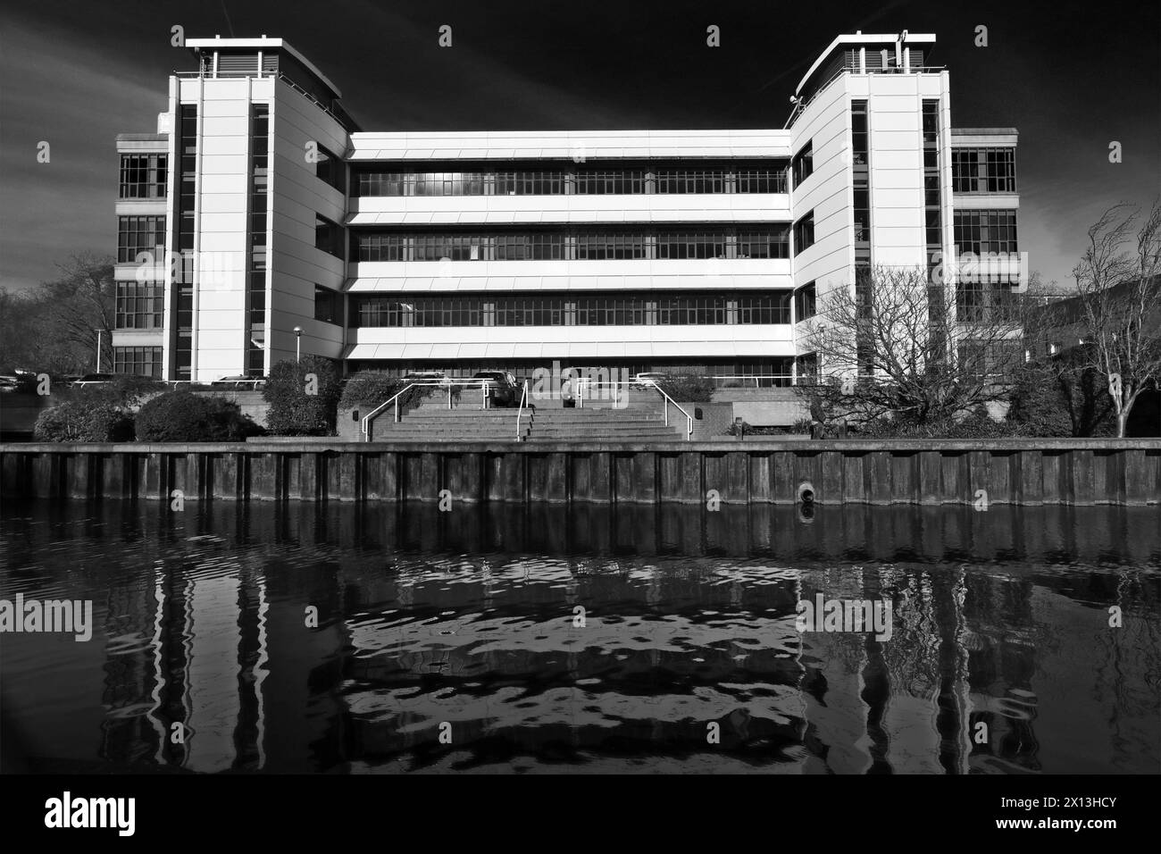 The New Castle House on the Nottingham and Beeston Canal, Castle Wharf