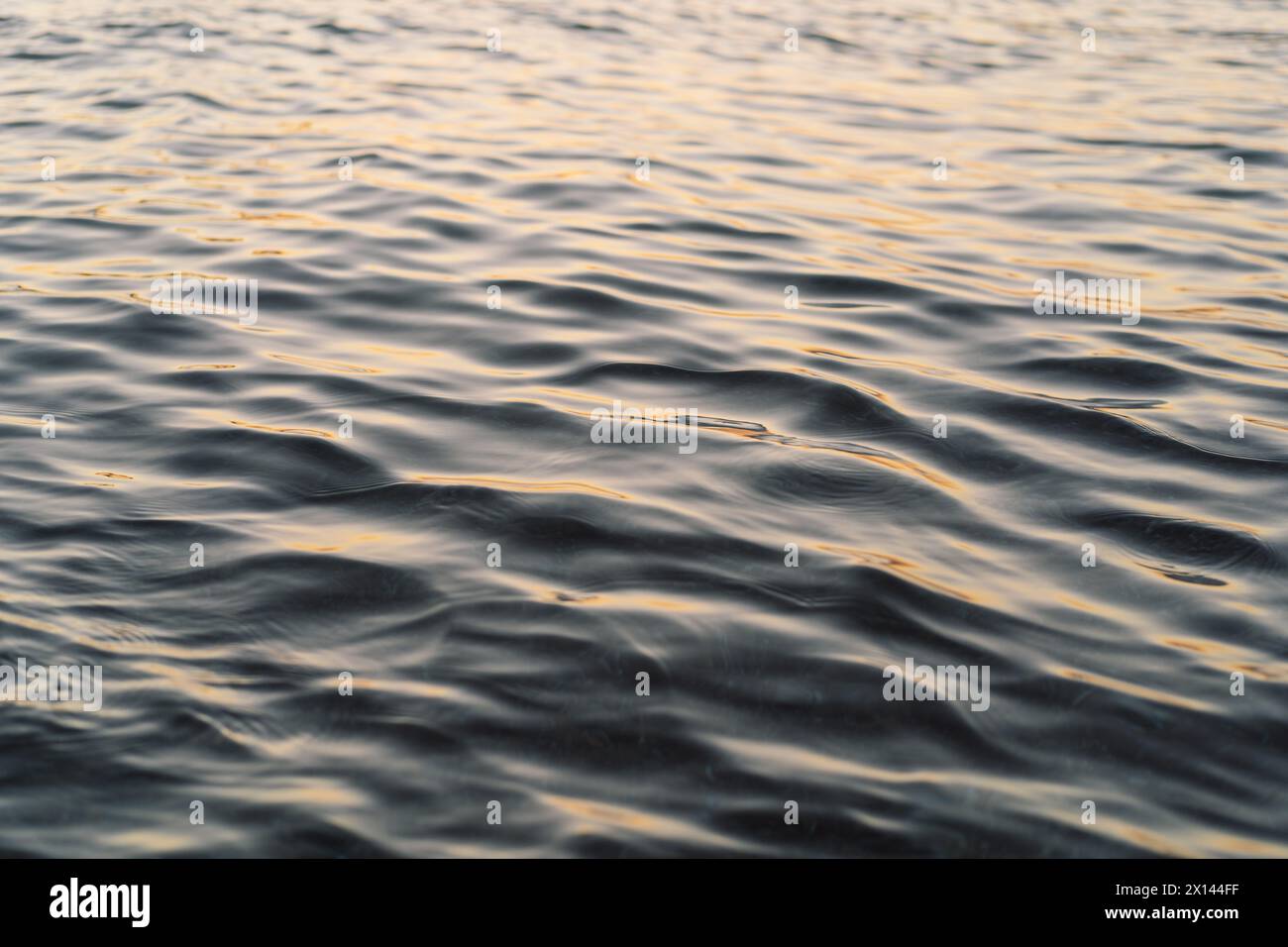 Rhythmic water movement hi-res stock photography and images - Alamy