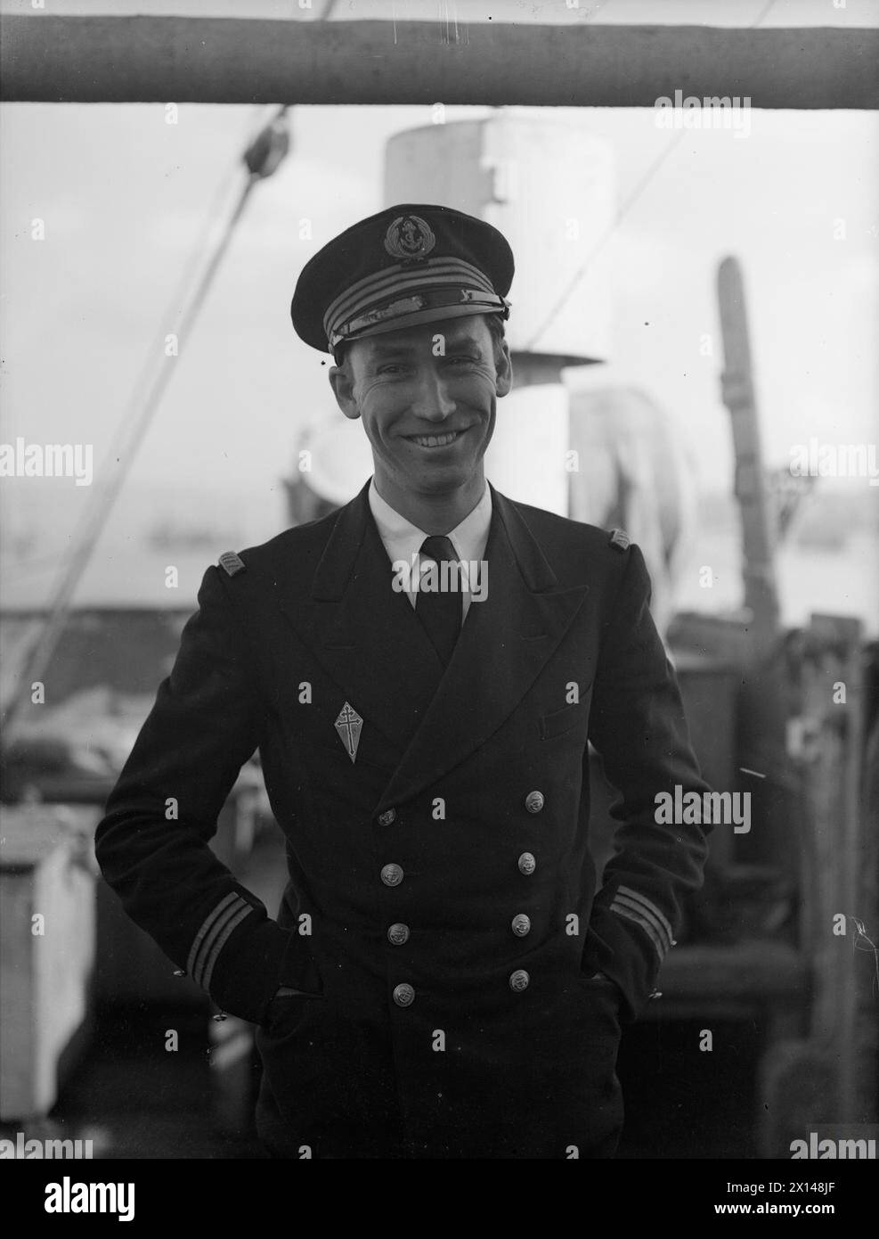 FIGHTING FRENCH CORVETTE SINKS 2 UBOATS. 14 MARCH 1943, GREENOCK, THE