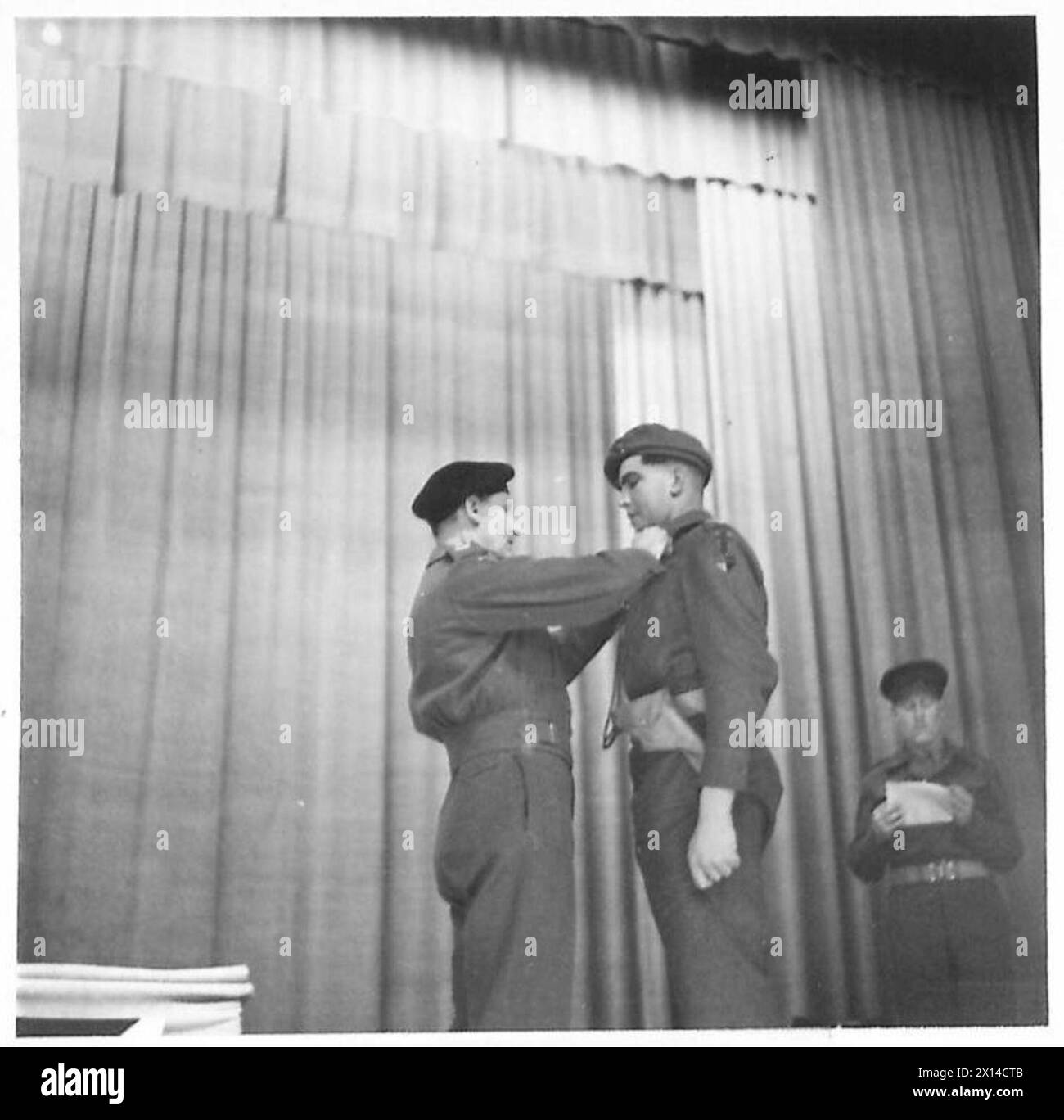 INVESTITURE 12 Corps Troops - T/Capt P.J. Howard 9 Med Regt. RA ...