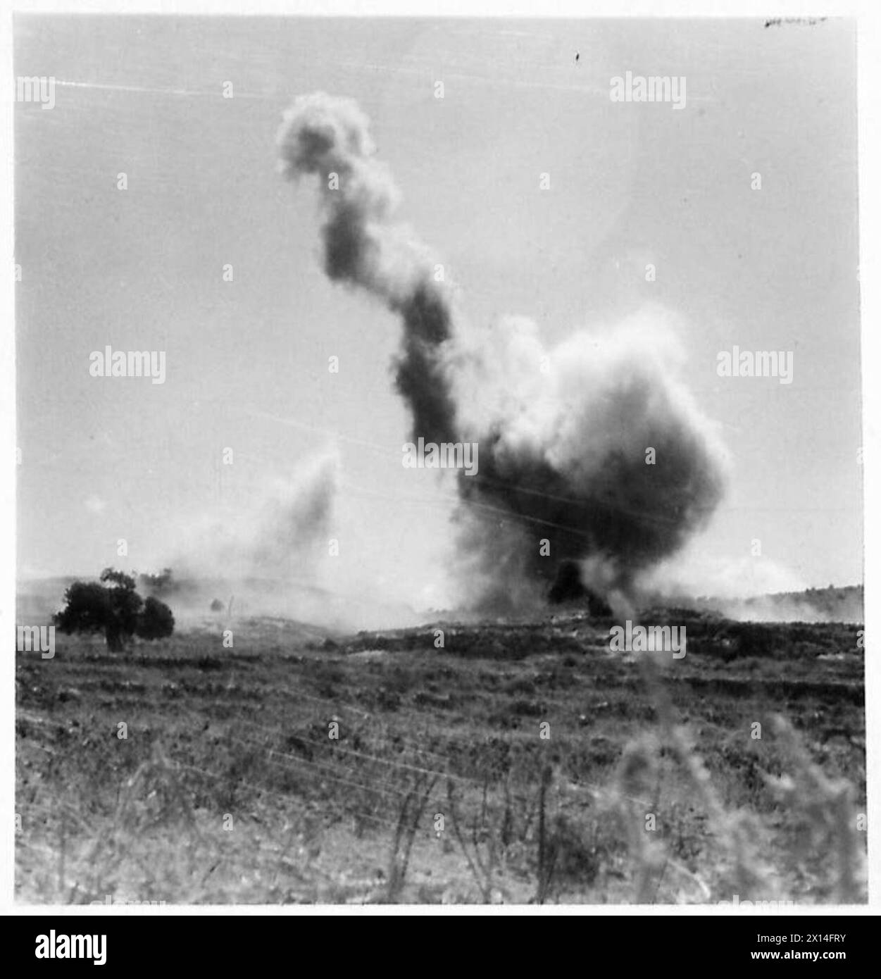 Explosion of shells Black and White Stock Photos & Images - Alamy