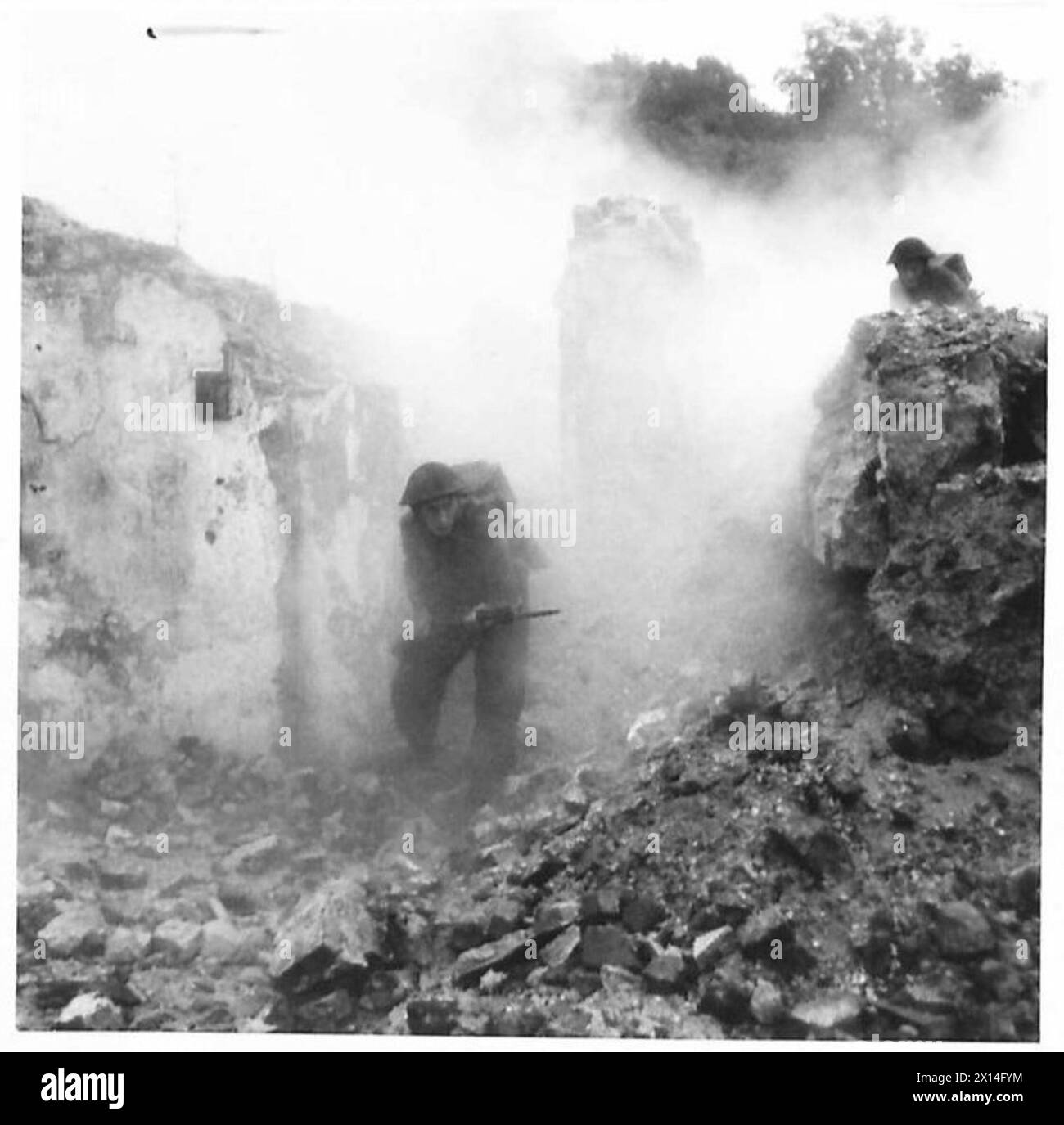 ADVANCED TRAINING UNDER BATTLE CONDITIONS Troops rout out the enemy