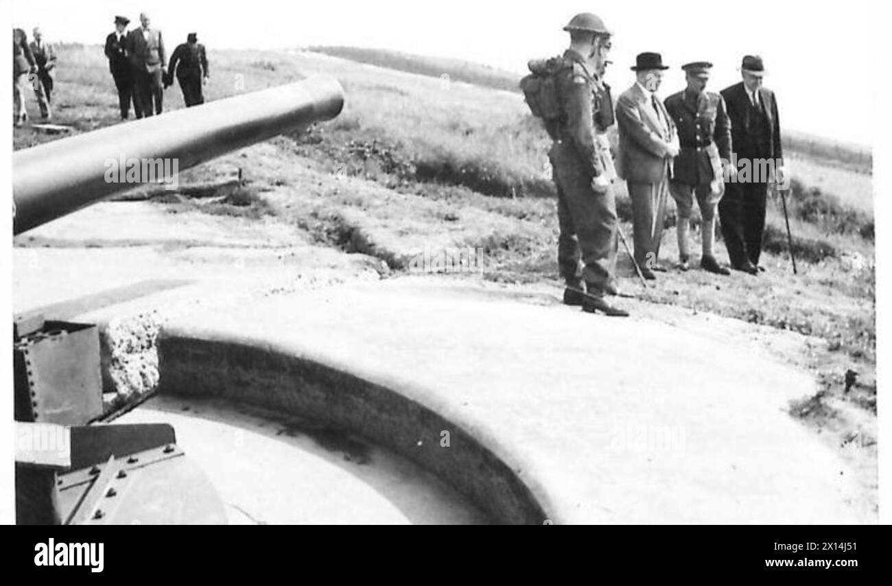 Mr. Mackenzie King inspects cliff-top fortifications during his visit ...