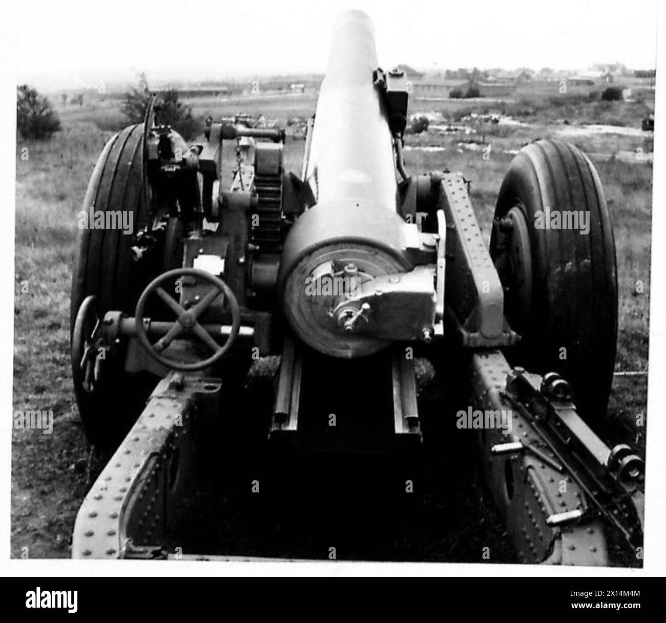 ONE PRINT to Military Advisers for reference purposes. - 8 inch Howitzer , British Army Stock Photo
