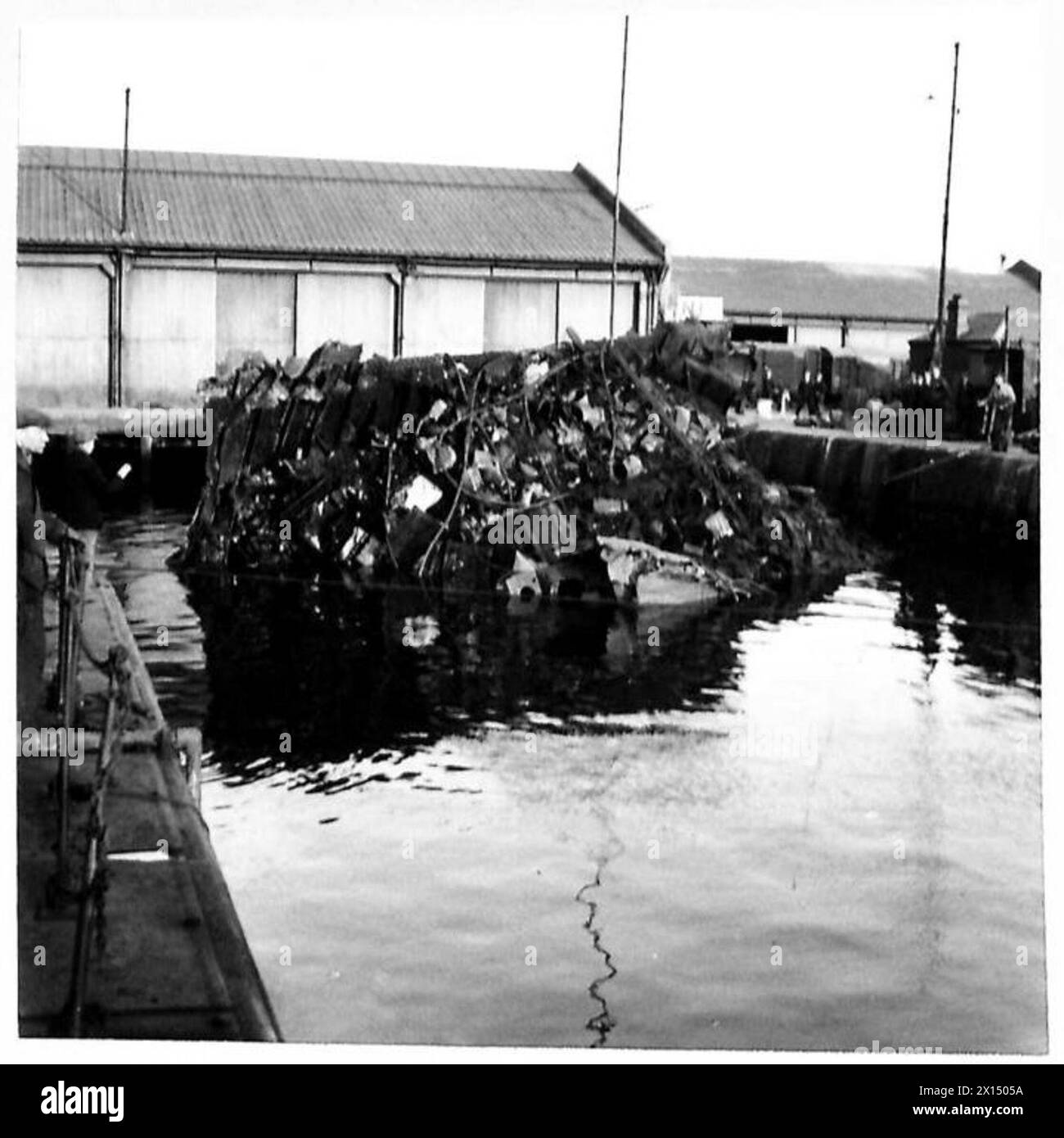 negative - Salvage of S.S. Fairhead at Dufferin Docks, Belfast. (Salvage operations) 999 Port operating Company, Royal Engineers British Army Stock Photo