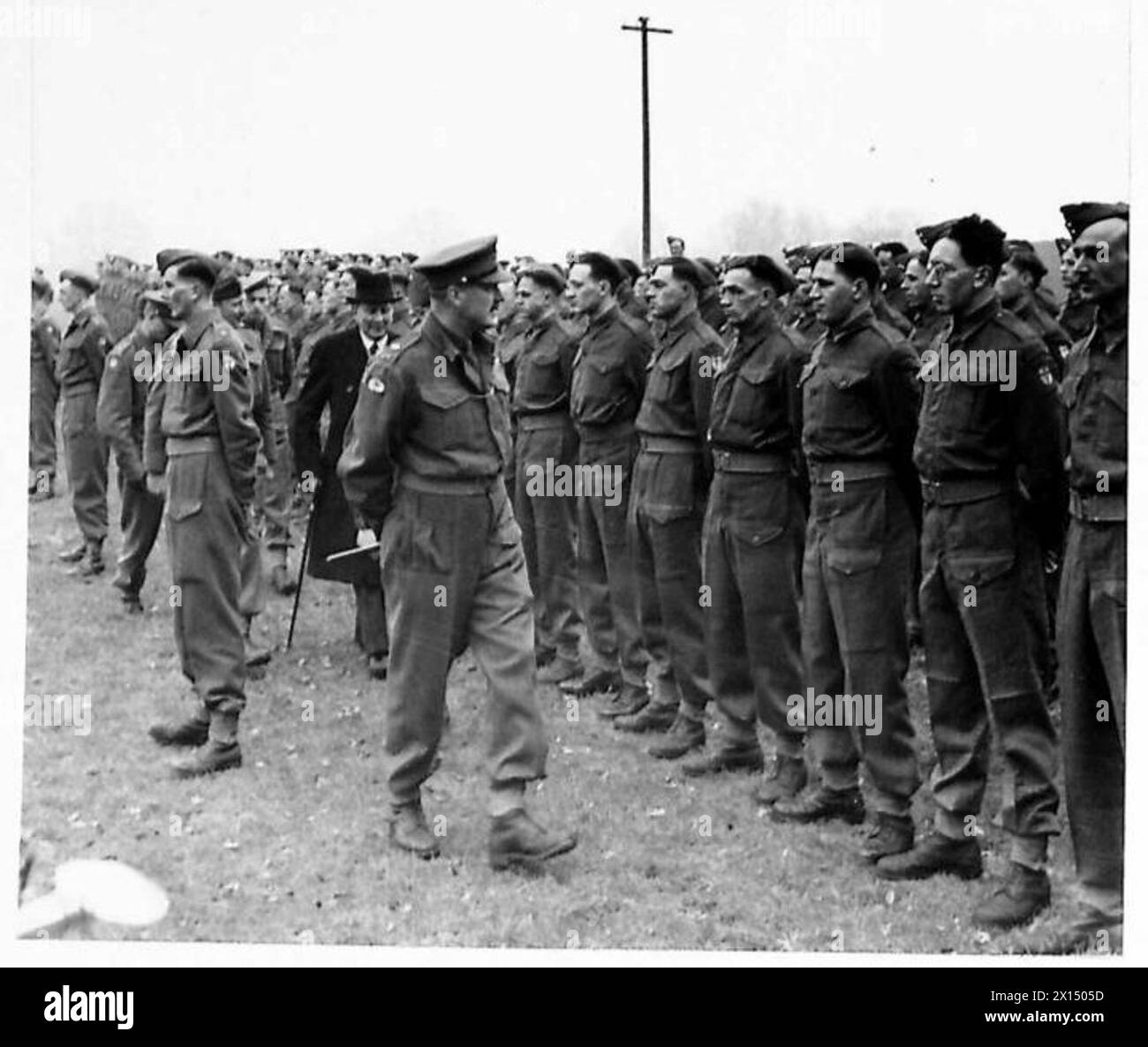 Lieutenant General N.M. Ritchie inspects Newfoundland Regiment troops ...