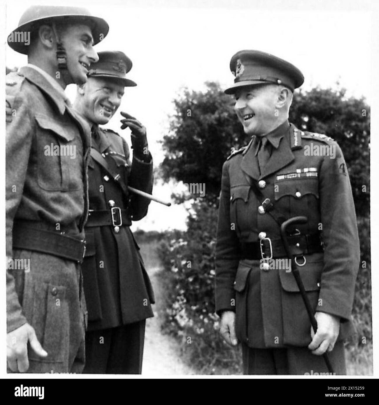 AA DEMONSTRATION BATTERY FACILITY VISIT The GOCinC chatting to