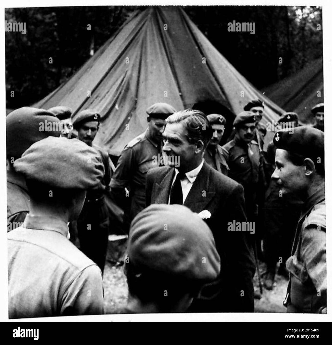 Military operational briefing Black and White Stock Photos & Images - Alamy
