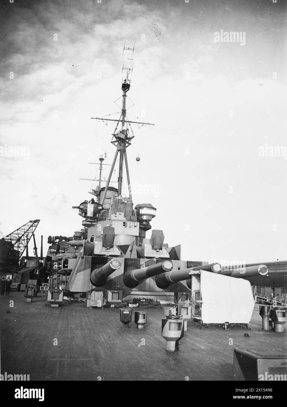 THE REFIT OF HMS KING V. 1940, ROSYTH, IN DRY DOCK. Looking