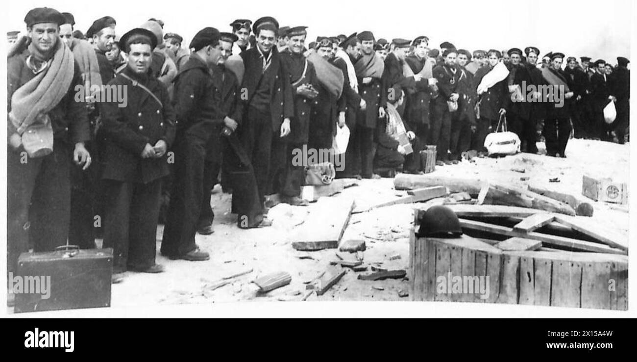 British prisoners of war tobruk Black and White Stock Photos & Images ...