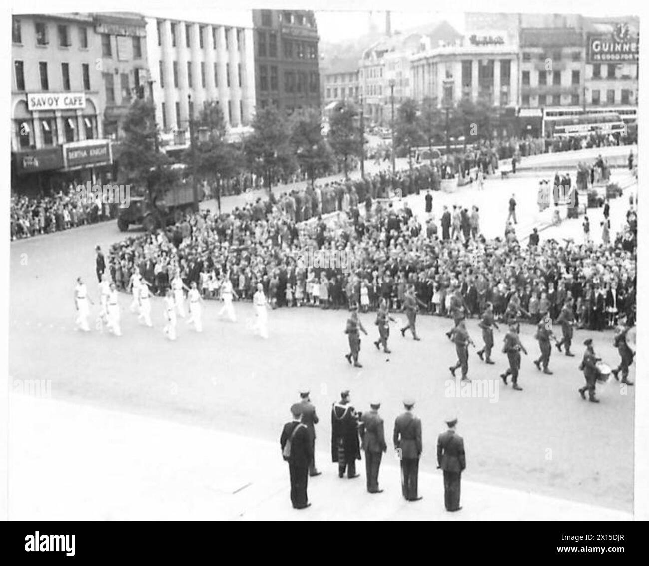 military-march-and-display-at-cut-out-stock-images-pictures-alamy