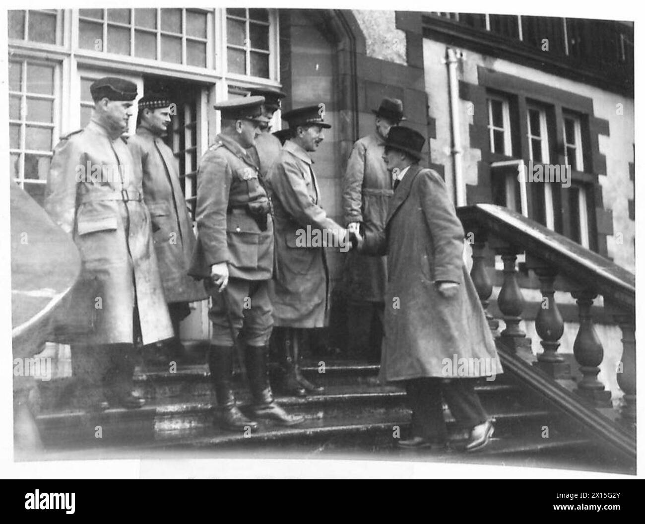 MR. A. EDEN VISITING SCOTTISH COMMAND - S. of S. says goodbye to