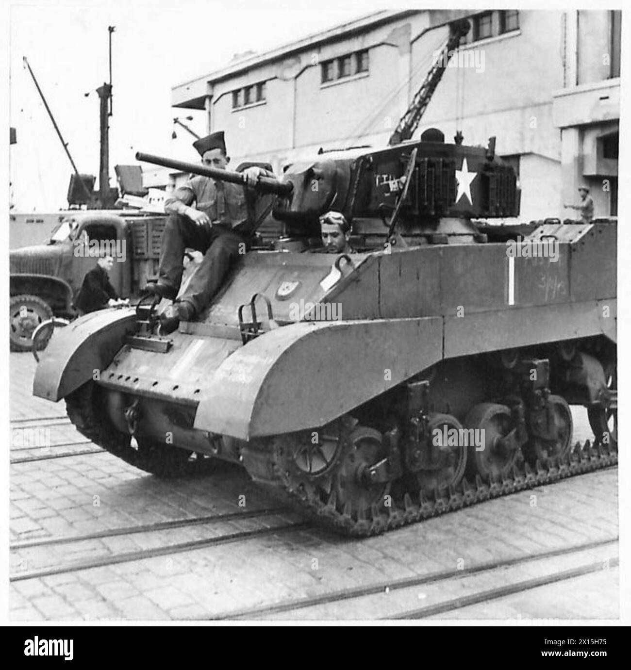 LEASE-LEND SUPPLIES FOR THE FRENCH ARMY IN NORTH AFRICA - One of the many light tanks which were handed over to the French British Army Stock Photo