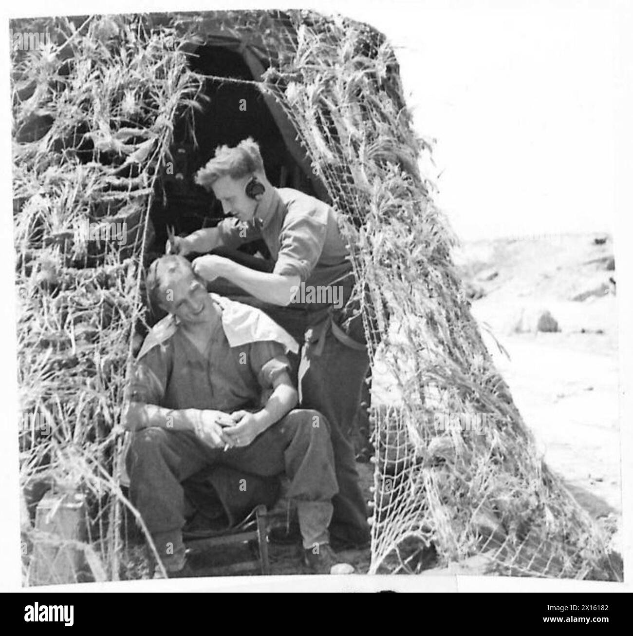 Signal Operator Combat Militaryduties hi-res stock photography and images - Alamy