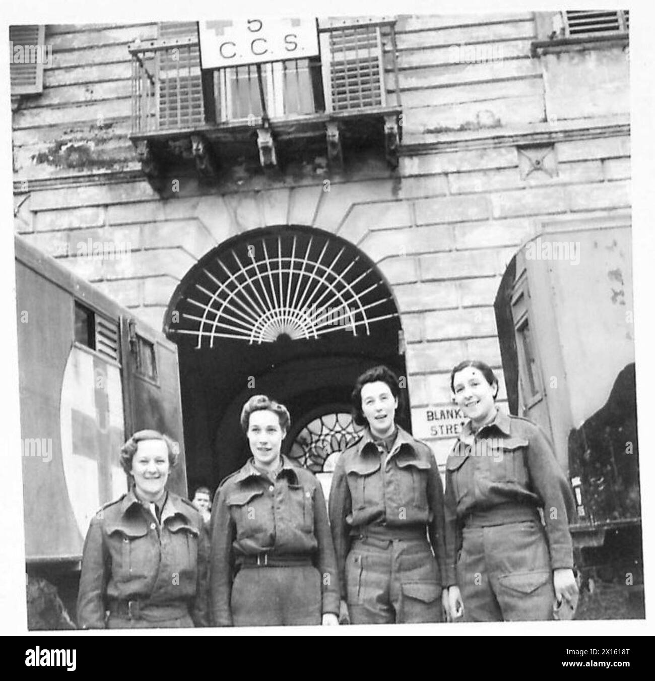 Front-line nurses of the British Eighth Army are pictured with the matron providing medical care in Italy. Stock Photo