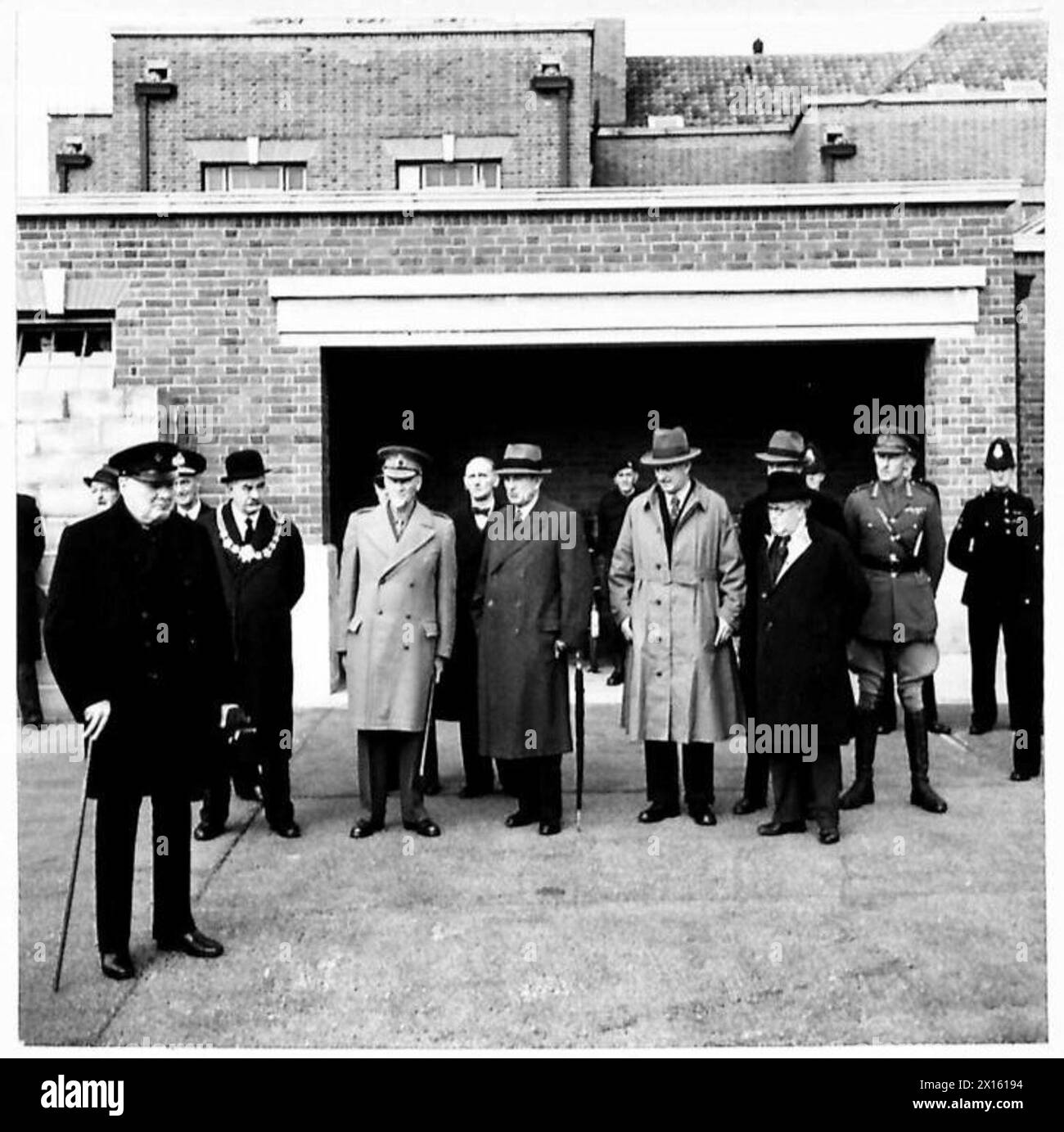 PRIME MINISTER AND FIELD MARSHAL SMUTS INSPECT DEFENCES - The Prime Minister addressing Civil Defence personnel Left to right - The Mayor of Dover; Field Marshal Smuts; the Turkish Ambassador; Mr. Morgenthan and Sir Kingsley Wood British Army Stock Photo