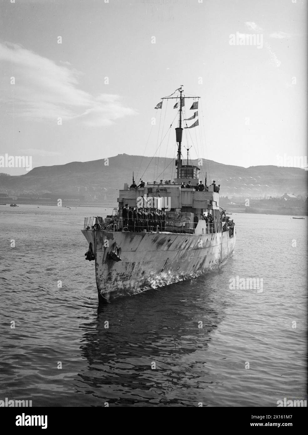 FIGHTING FRENCH CORVETTE SINKS 2 UBOATS. 14 MARCH 1943, GREENOCK, THE