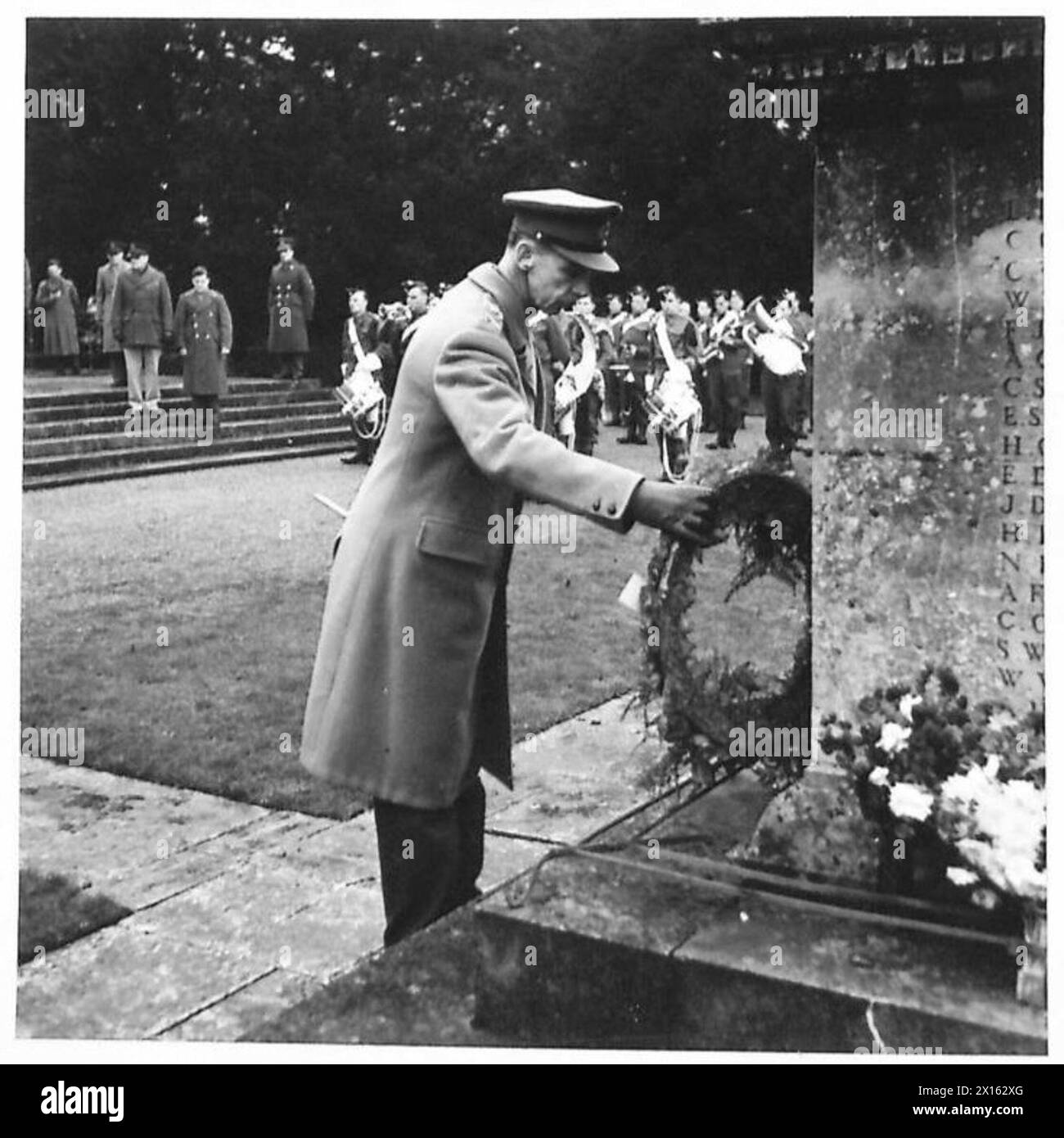 GOC SOUTHERN COMMAND ATTENDS ARMISTICE DAY SERVICE - Lt.Gen. H.C. Loyd ...