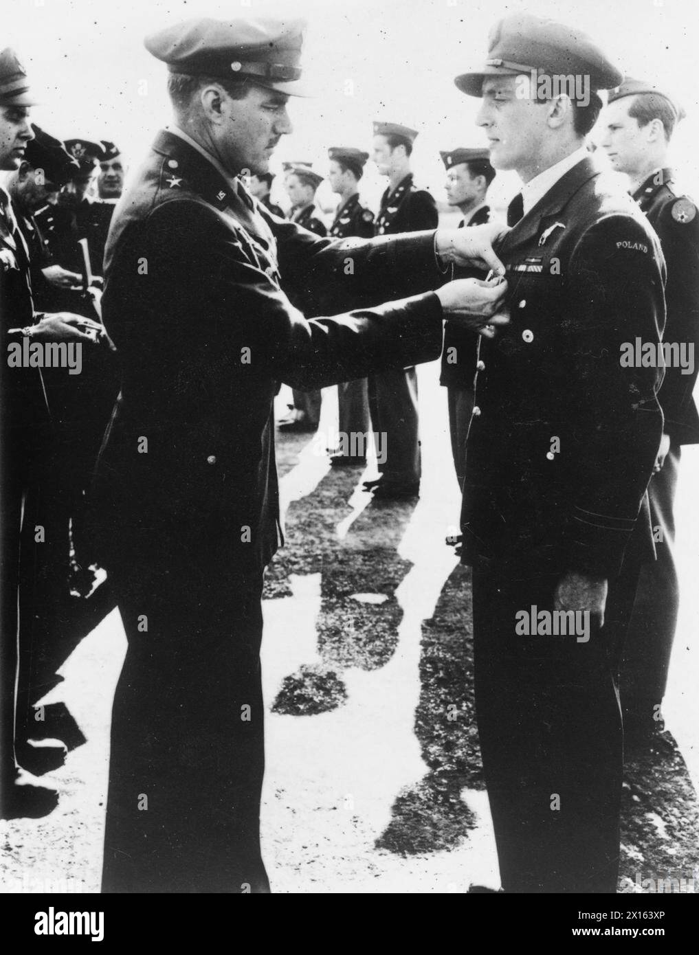 THE UNITED STATES EIGHTH AIR FORCE IN BRITAIN, 1942-1945 - Squadron ...