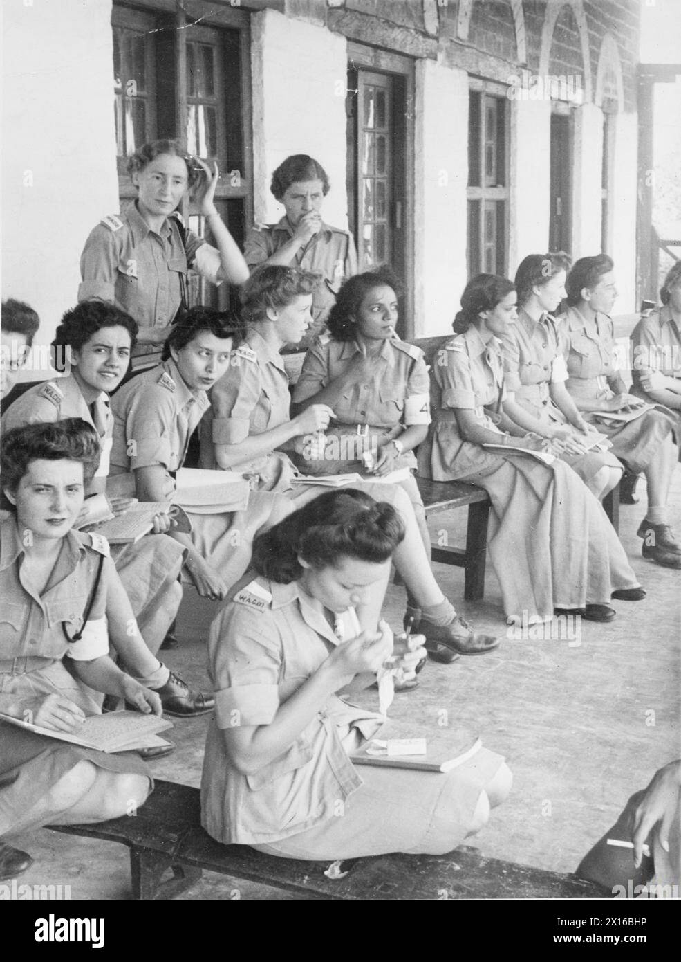 indian-women-s-auxiliary-corps-officers-in-the-making-at-the-officer