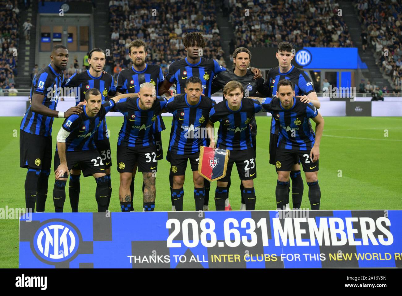 Milano, Italy. 14th Apr, 2024. the Inter team during the Serie A match between FC Internazionale vs Cagliari Calcio at San Siro Stadium on April 14, 2024 in Milan, italy final results 2-2 (Credit Image: © Agostino Gemito/Pacific Press via ZUMA Press Wire) EDITORIAL USAGE ONLY! Not for Commercial USAGE! Stock Photo