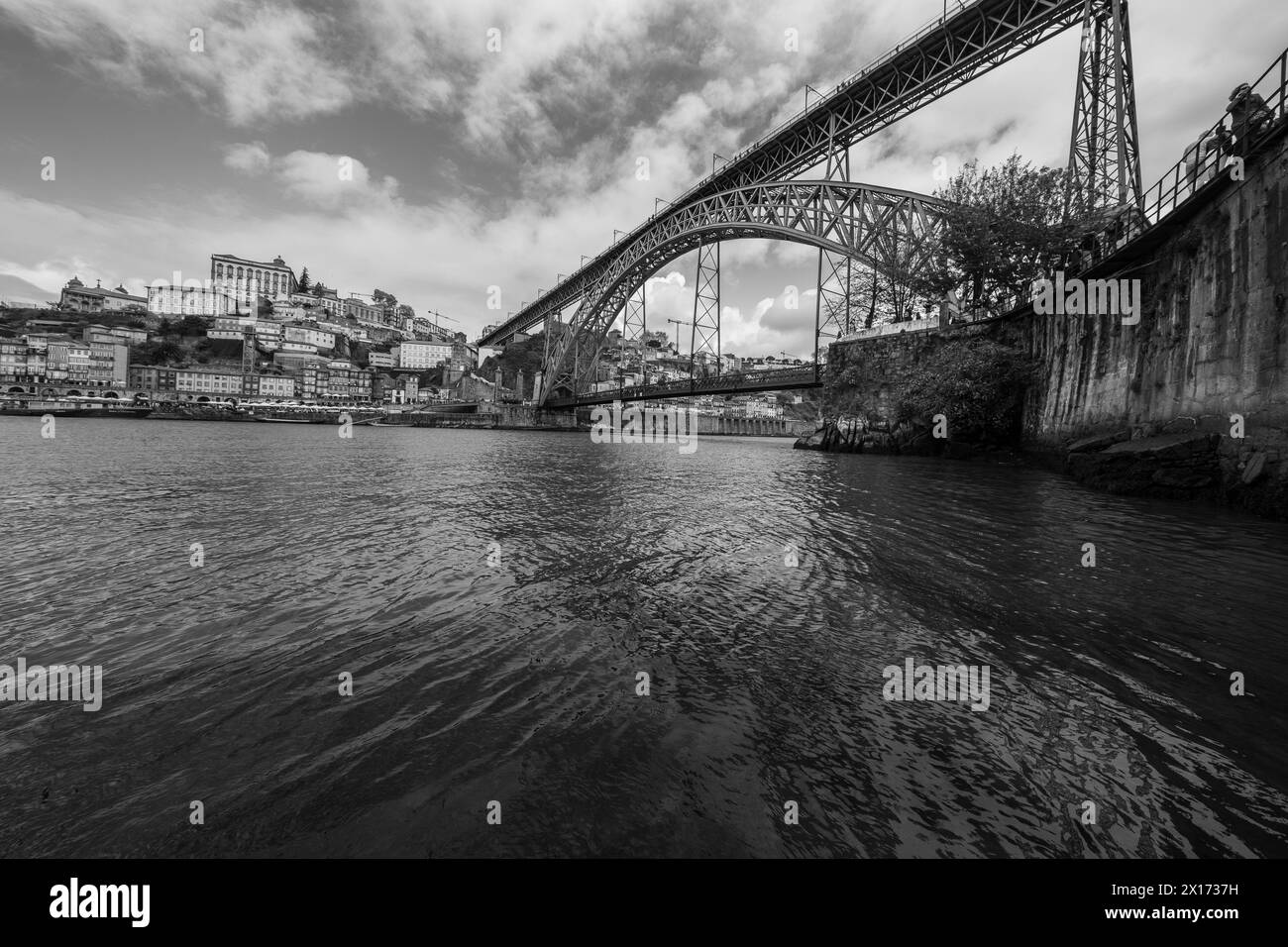 Madrid, Spain. 15th Apr, 2024. View of the Luis I Bridge, a double-deck metal arch bridge that spans the Douro River between the cities of Porto and Vila Nova de Gaia, April 15, 2024 in Portugal. (Photo by Oscar Gonzalez/Sipa USA) Credit: Sipa USA/Alamy Live News Stock Photo