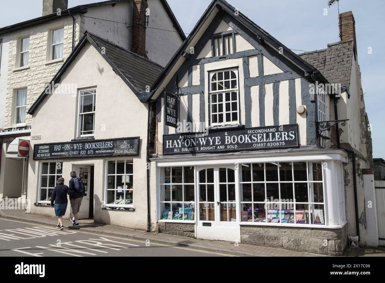 Hay-on-Wye a town of books in Powys Wales UK Hay-on-Wye booksellers shop Stock Photo