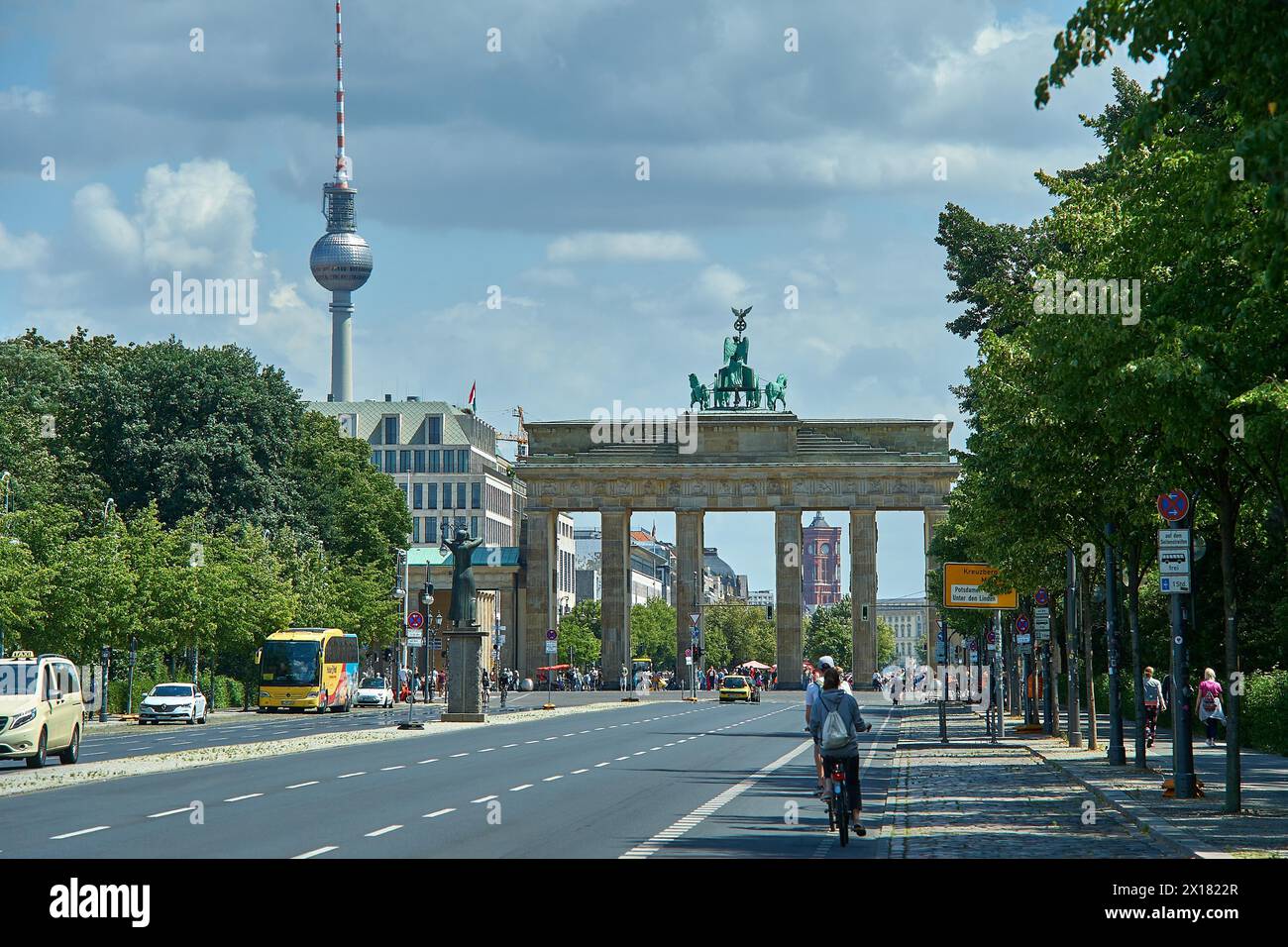 Tower of the Rotes Rathaus and the television tower, Wedding, Berlin, Berlin, 06.07.2020, Germany, Berlin, Strasse des 17. Juni, view to the Stock Photo