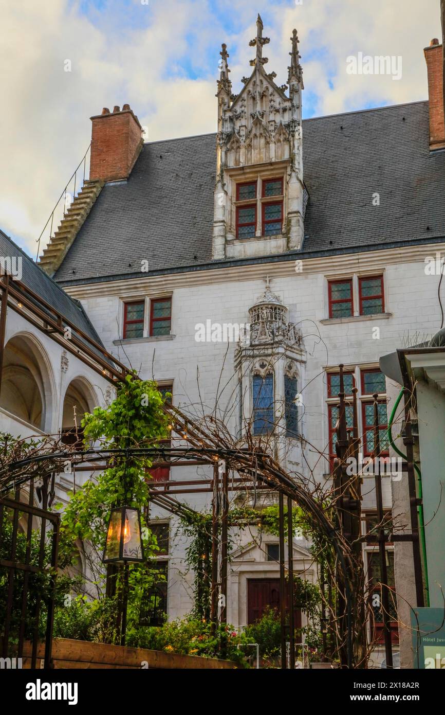 Gothic-style house in the Rue Champenaux, historic centre of Troyes, Aube department, Grand Est region, France Stock Photo