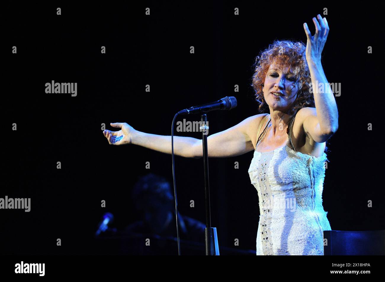 Milan Italy 07/06/2009 : Fiorella Mannoia,Italian singer, during the live concert at the Smeraldo Theater Stock Photo