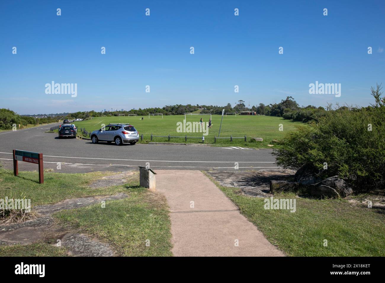Tania Park sports field and dog walking area viewed from Arabanoo lookout, Dobroyd Head, Balgowlah Heights, Sydney,Australia Stock Photo