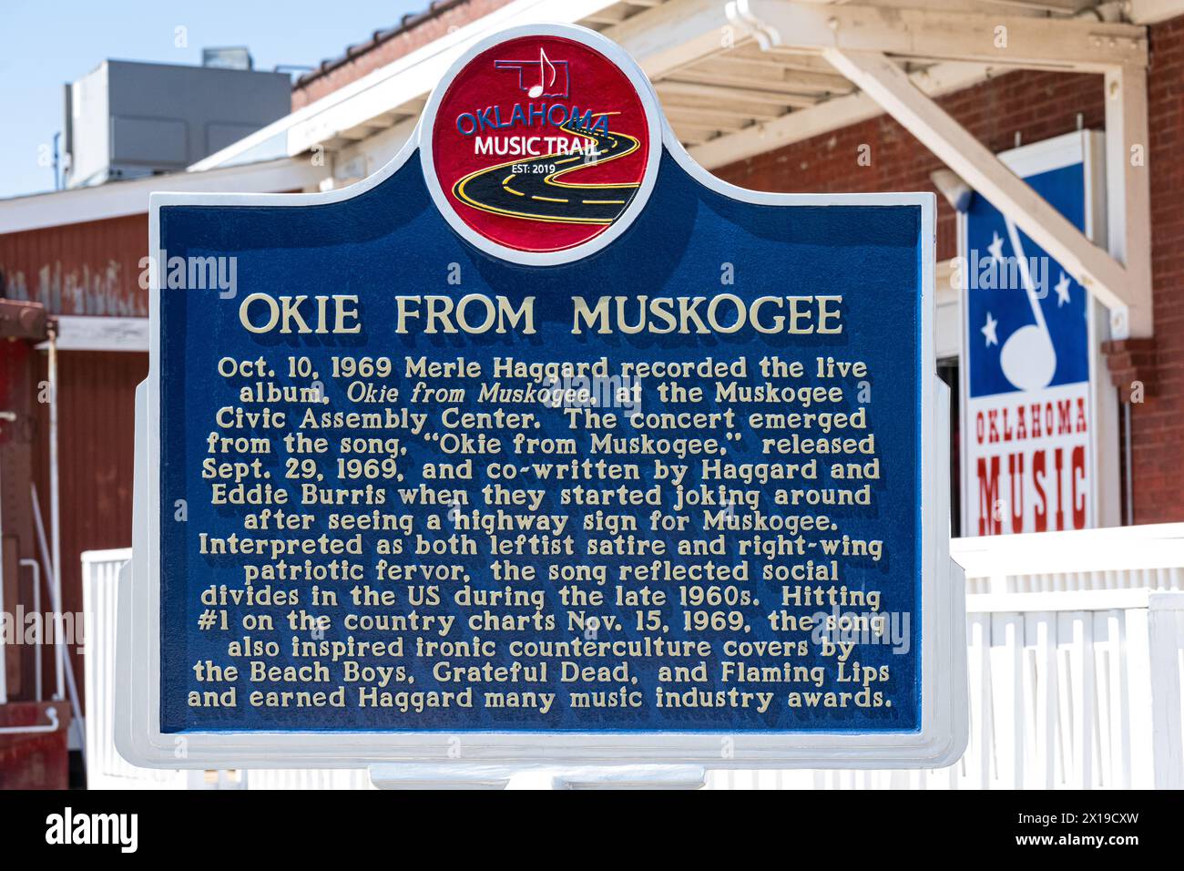 Oklahoma Music Trail historical marker for Merle Haggard's 'Okie from Muskogee' at the Oklahoma Music Hall of Fame in Muskogee. (USA) Stock Photo