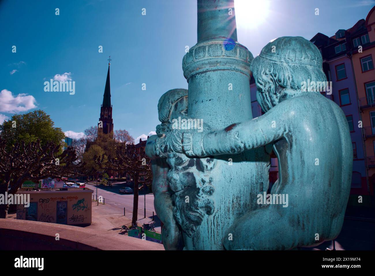 Naruto shippuden statue hi-res stock photography and images - Alamy