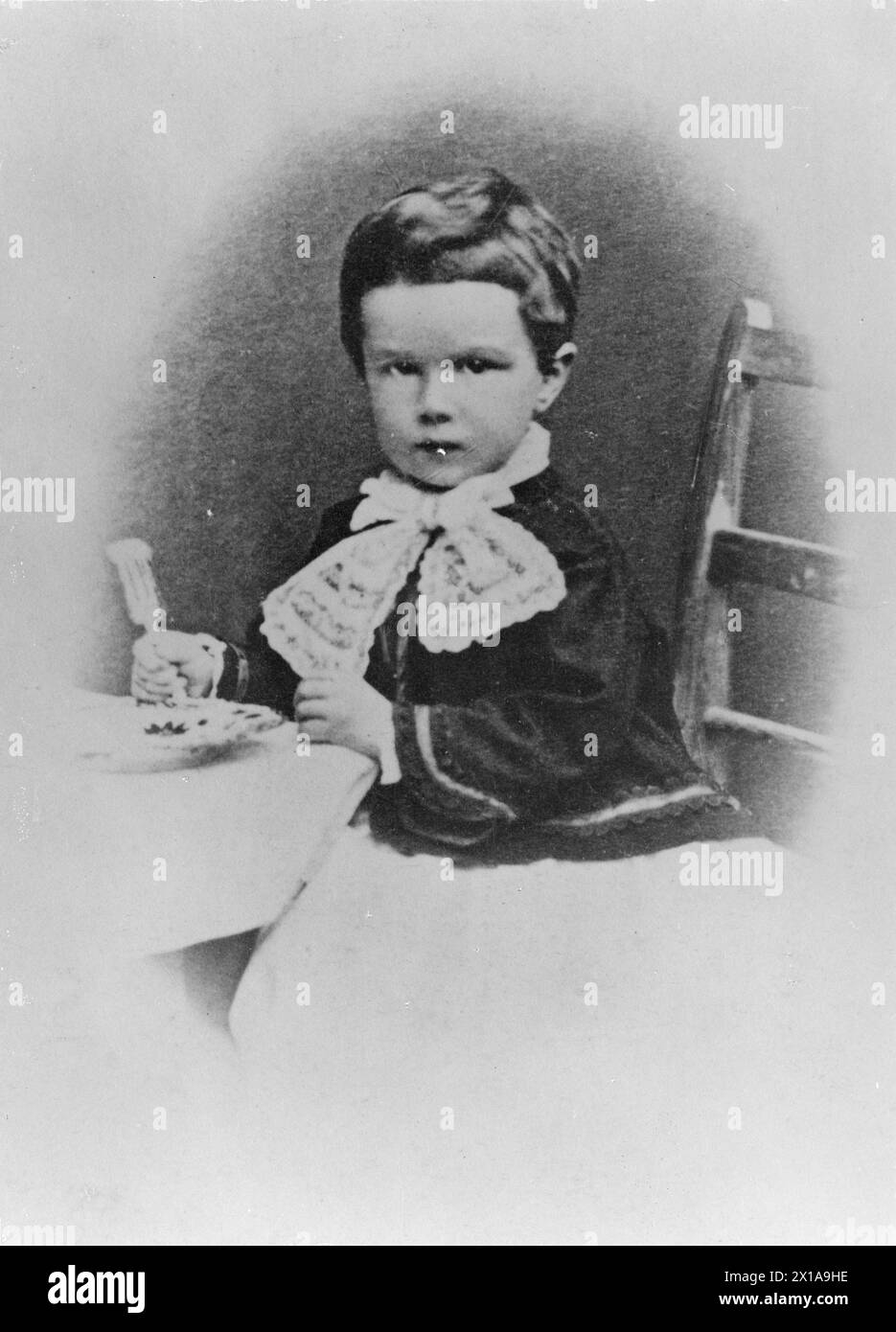 Marie Valerie, archduchess of Austria, picture as infant (half length at small dining table sitting, something from the left, pitchfork in the rightist), section, 1871 - 18710101 PD1280 - Rechteinfo: Rights Managed (RM) Stock Photo