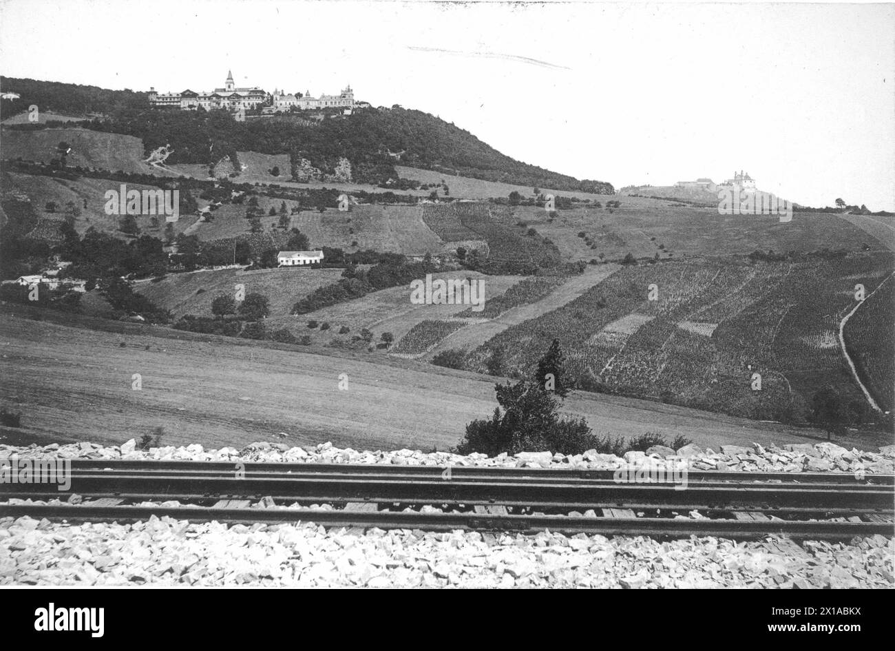 Vienna 19, Kahlenberg (peak) and Leopoldsberg (peak), view of the tracks of the rack-railway, 1887 - 18870101 PD0166 - Rechteinfo: Rights Managed (RM) Stock Photo