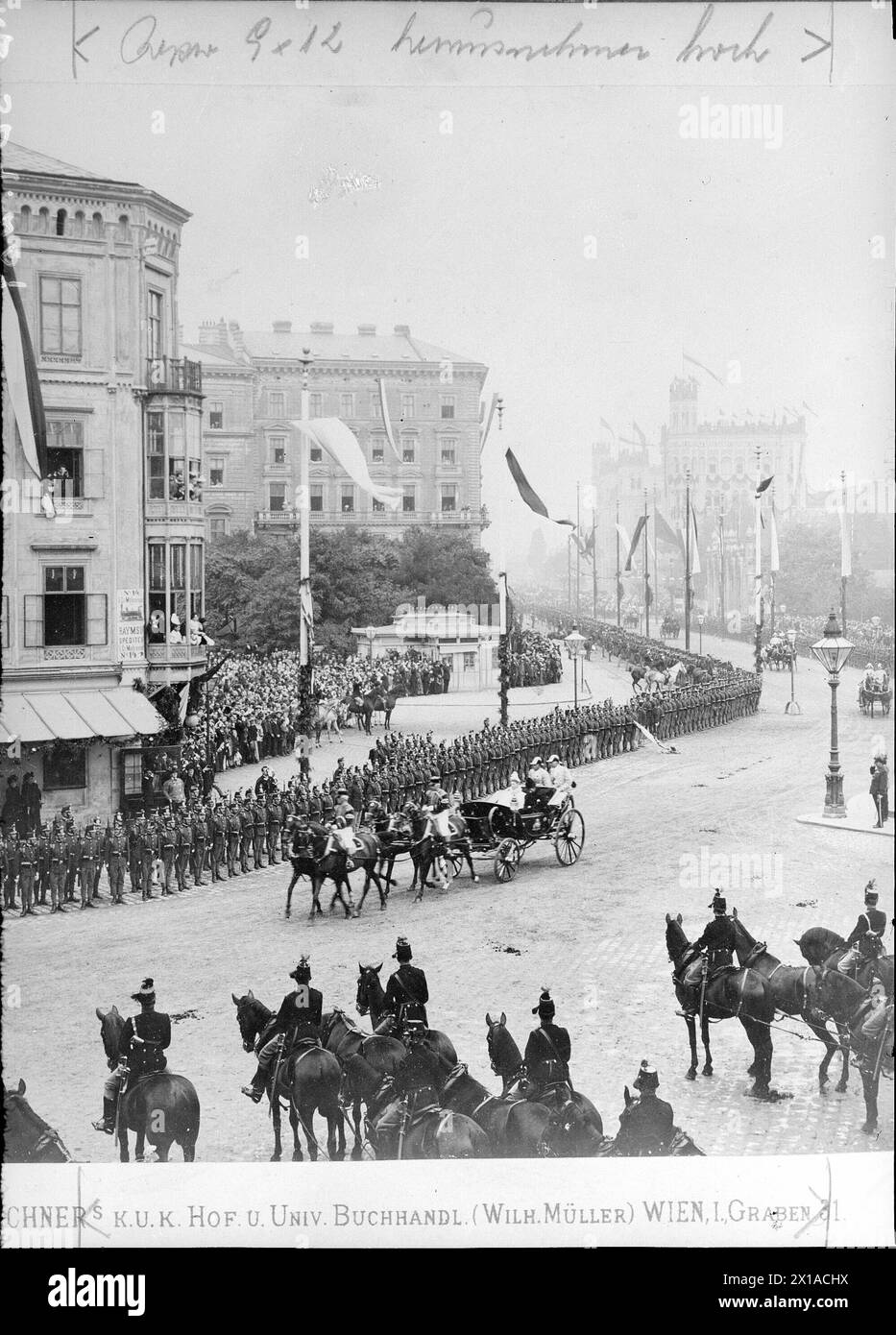 Empress Elisabeth and czarina Alexandra Feodorovna at entry in Vienna, empress and czarina in the car, 27.08.1896 - 18960827 PD0002 - Rechteinfo: Rights Managed (RM) Stock Photo