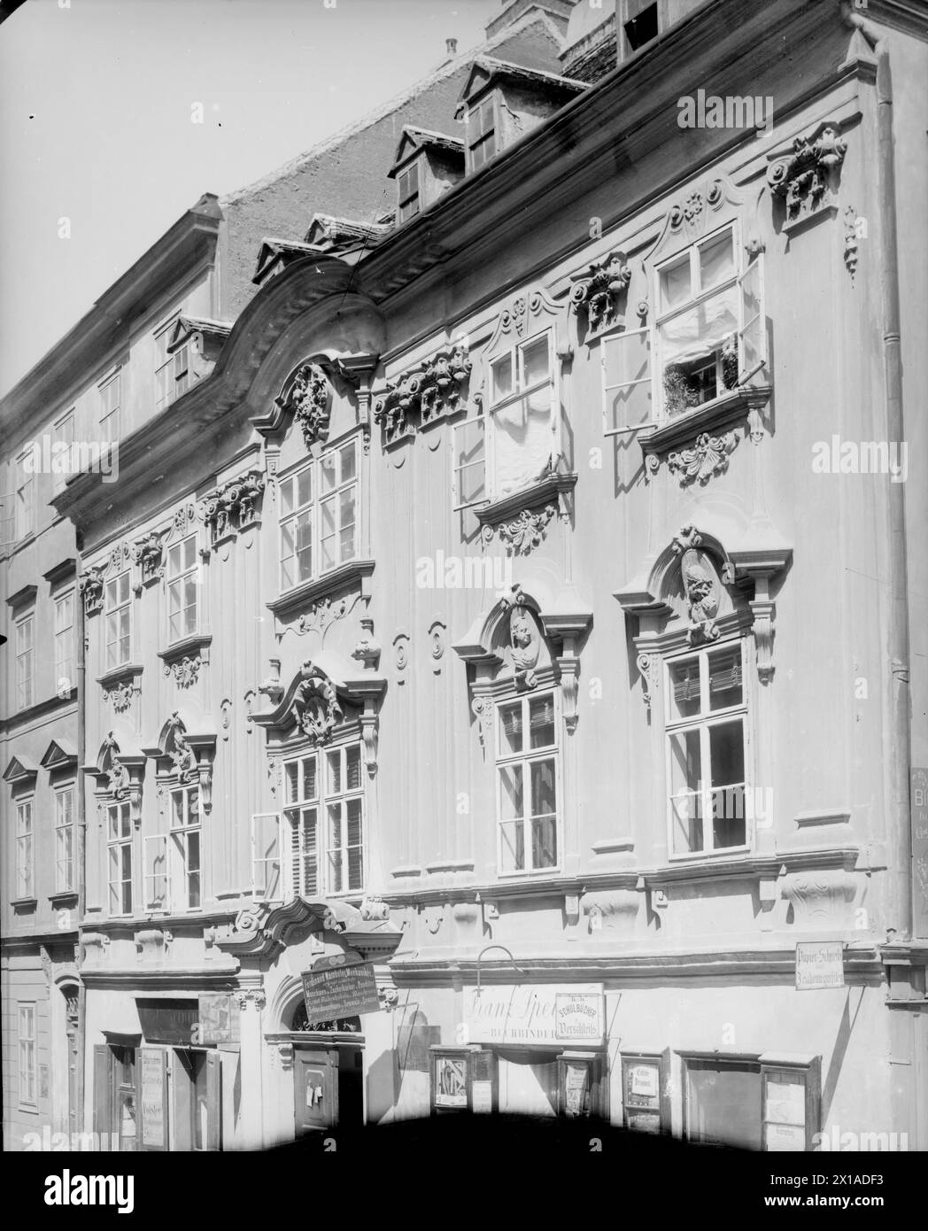Vienna 7, Ulrichsplatz (Ulrich Square) 2, facade from the right. first floor not total in the picture, 1899 - 18990101 PD0675 - Rechteinfo: Rights Managed (RM) Stock Photo