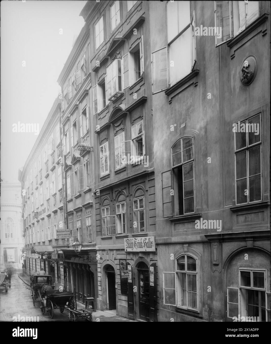 Ungarische krone hi-res stock photography and images - Alamy