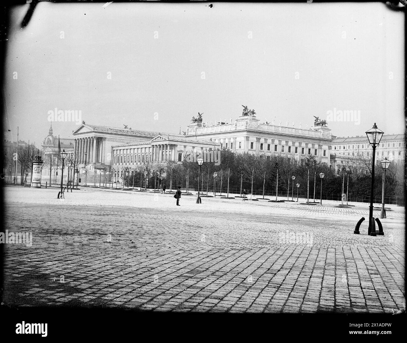 Vienna 1, parliament, view across corner from the Ring, from direction