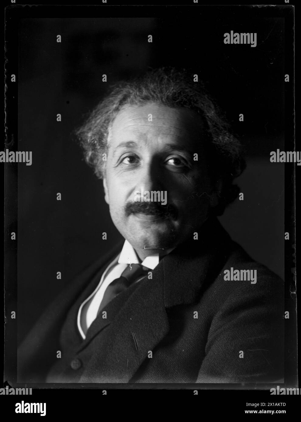 Picture Albert Einstein (1879-1955), portrait Albert Einstein., 1921 ...